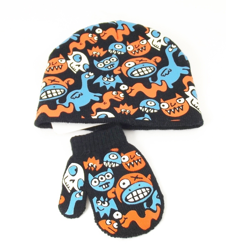 Boys Patterned Hat And Gloves Set
